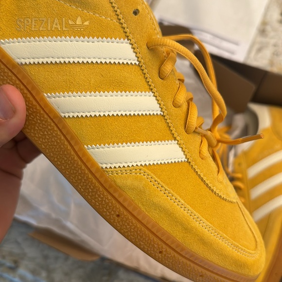 Adidas spezial yellow brand new with box - Picture 2 of 7